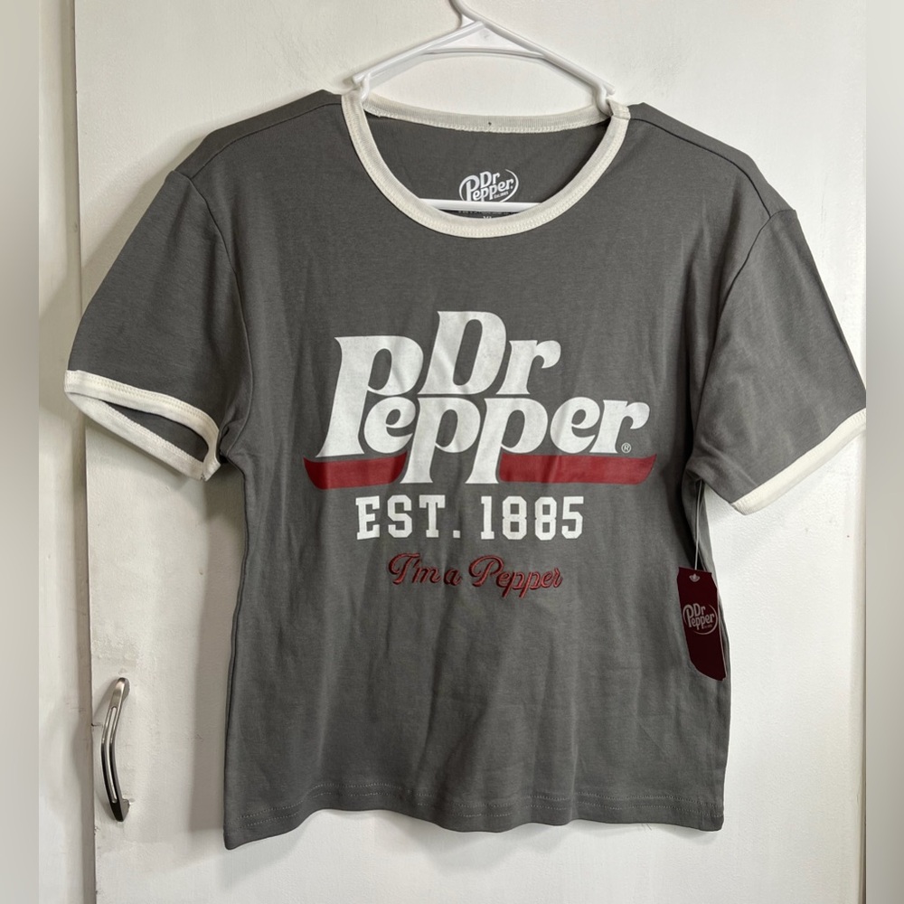 Dr Pepper NWT Graphic Tee